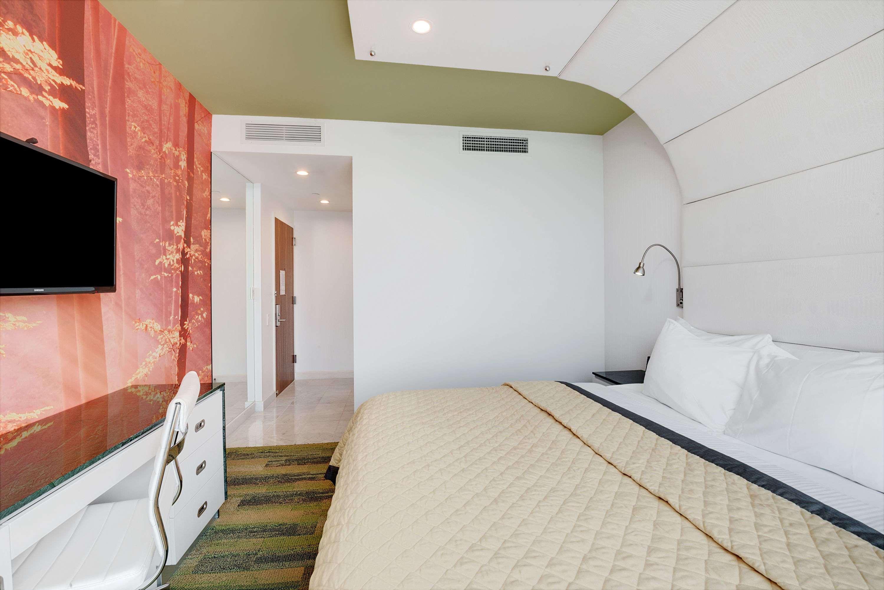 Wyndham Garden Brooklyn Sunset Park Hotel New York Exterior photo